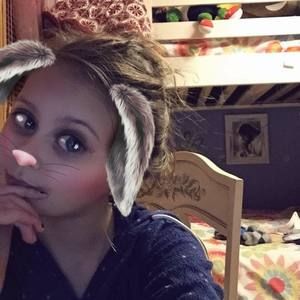 Meet your Posher, Rebecca